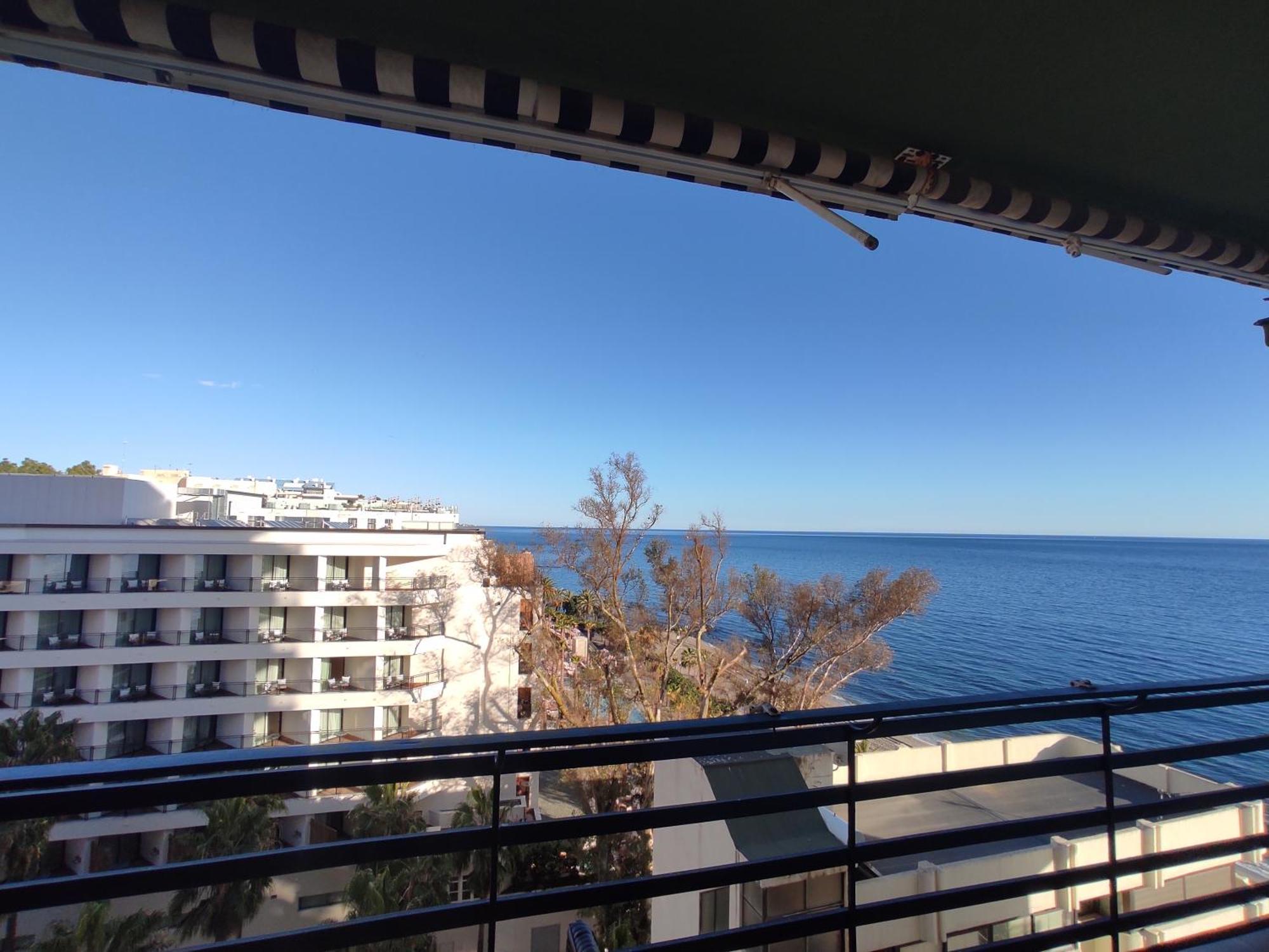Apartamento En Primera Linea De Playa B Centro De Марбелья Екстер'єр фото